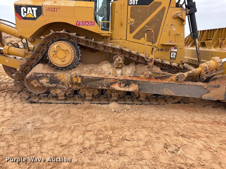 image for item FC2194 2019 Caterpillar D8T dozer