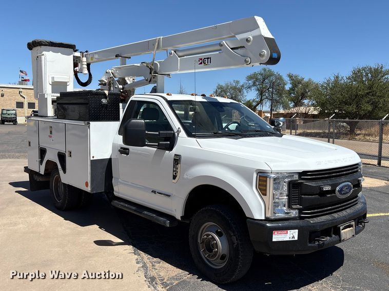 image for item FC2213 2019 Ford F350 Super Duty XL bucket truck
