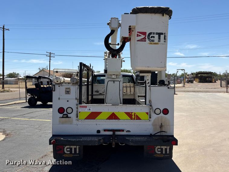 image for item FC2213 2019 Ford F350 Super Duty XL bucket truck