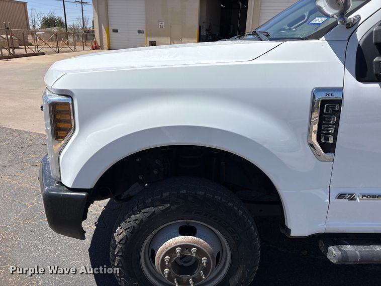 image for item FC2213 2019 Ford F350 Super Duty XL bucket truck