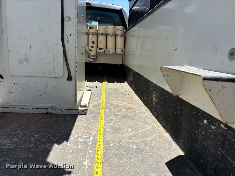 image for item FC2213 2019 Ford F350 Super Duty XL bucket truck