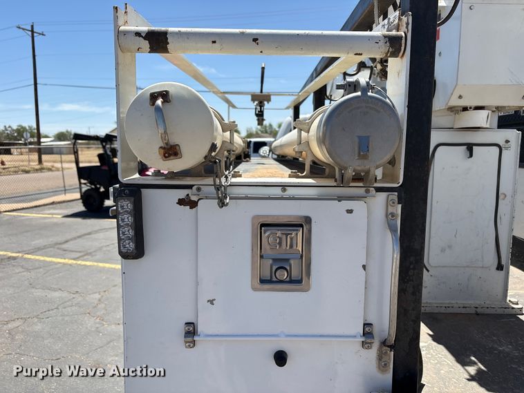 image for item FC2213 2019 Ford F350 Super Duty XL bucket truck