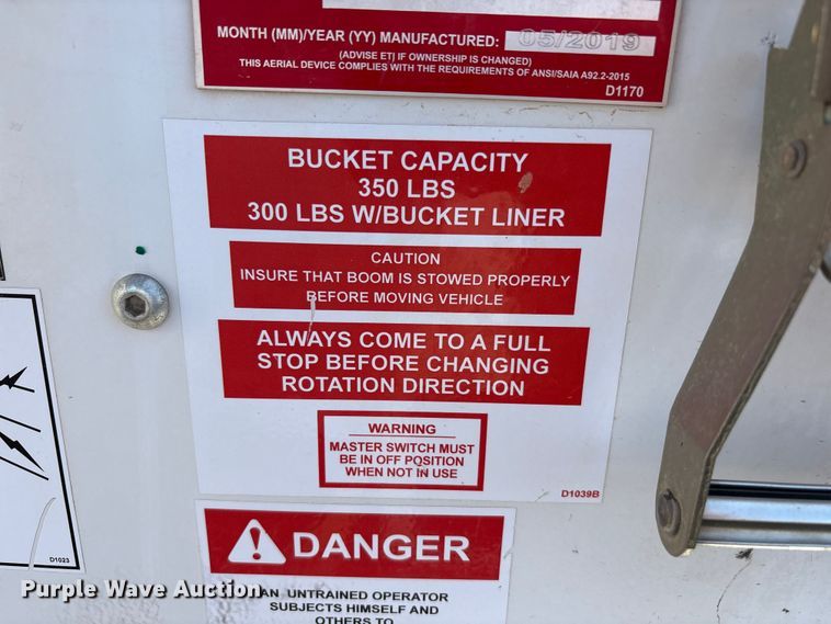 image for item FC2213 2019 Ford F350 Super Duty XL bucket truck