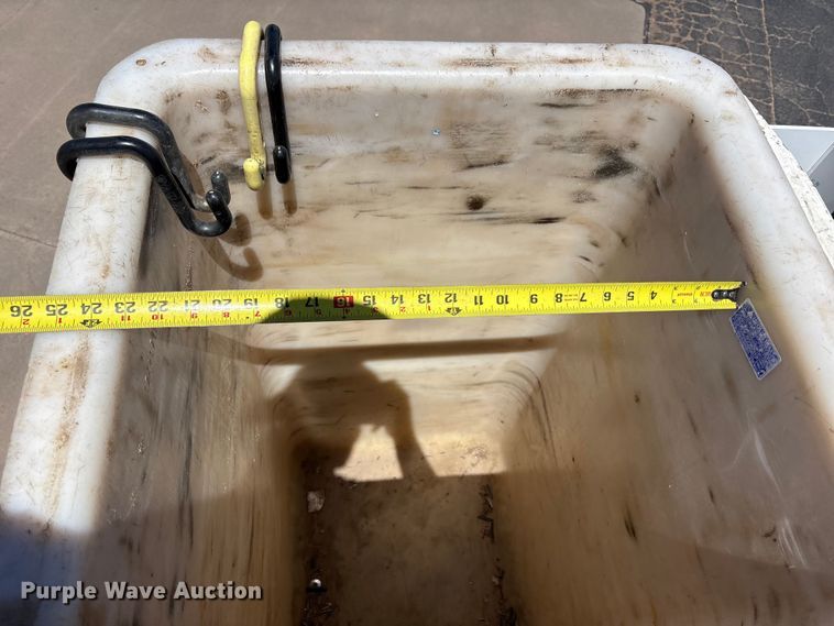 image for item FC2213 2019 Ford F350 Super Duty XL bucket truck