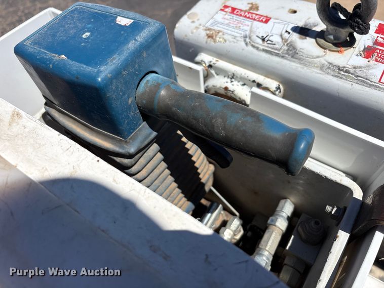 image for item FC2213 2019 Ford F350 Super Duty XL bucket truck