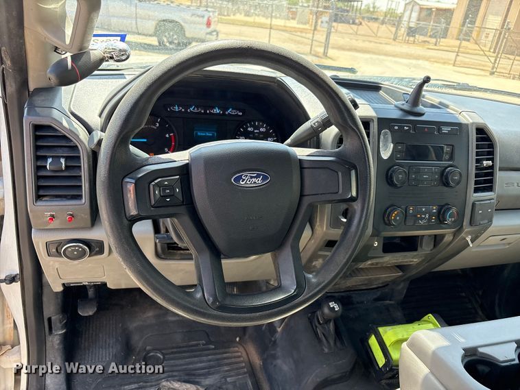 image for item FC2213 2019 Ford F350 Super Duty XL bucket truck