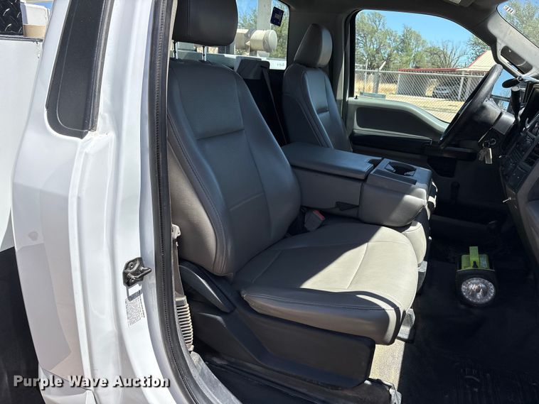 image for item FC2213 2019 Ford F350 Super Duty XL bucket truck