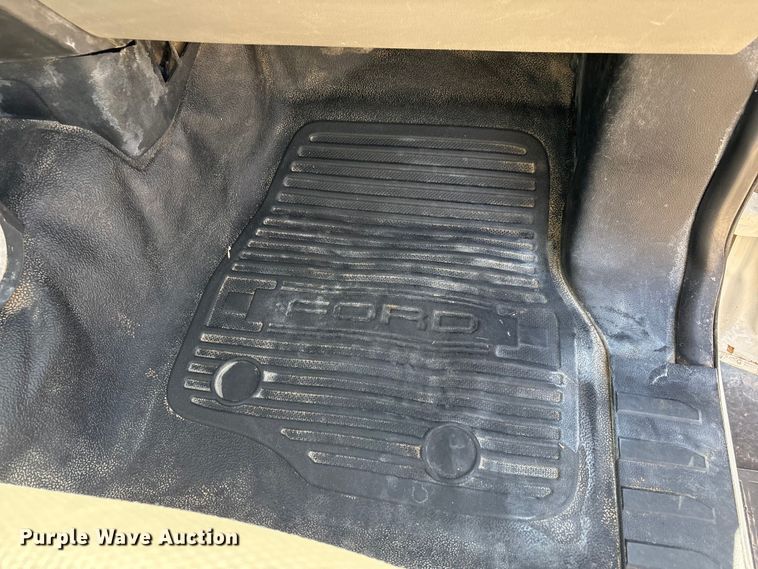 image for item FC2213 2019 Ford F350 Super Duty XL bucket truck