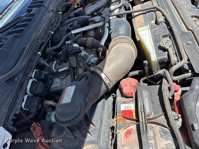 image for item FC2213 2019 Ford F350 Super Duty XL bucket truck