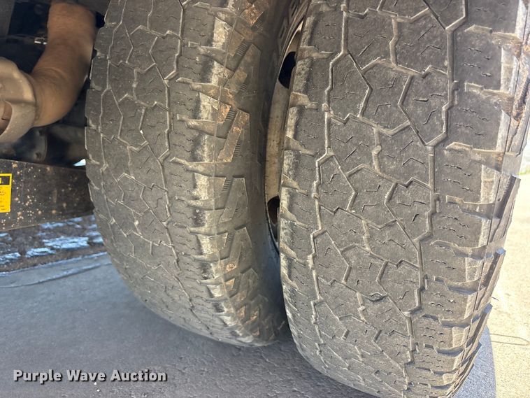 image for item FC2213 2019 Ford F350 Super Duty XL bucket truck