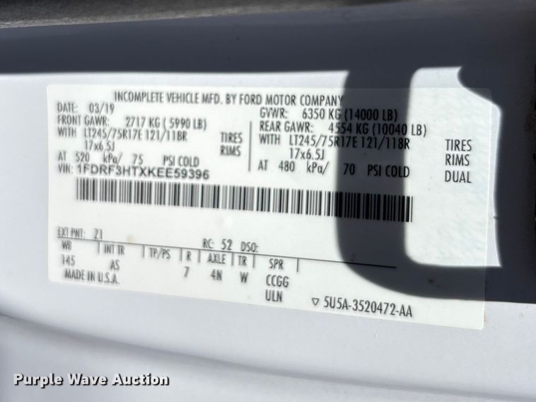 image for item FC2213 2019 Ford F350 Super Duty XL bucket truck