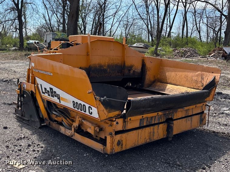 image for item FC4556 2002 Lee-Boy 8000C paver