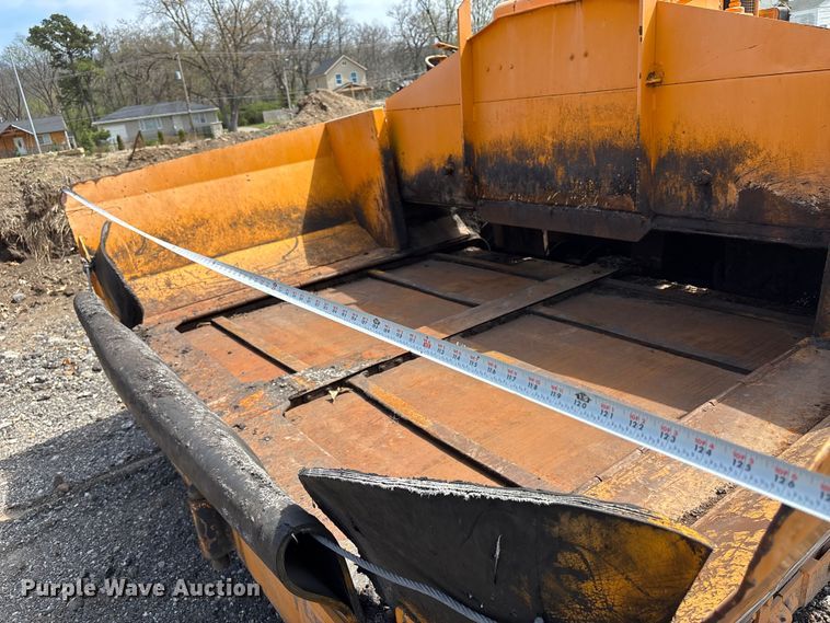 image for item FC4556 2002 Lee-Boy 8000C paver