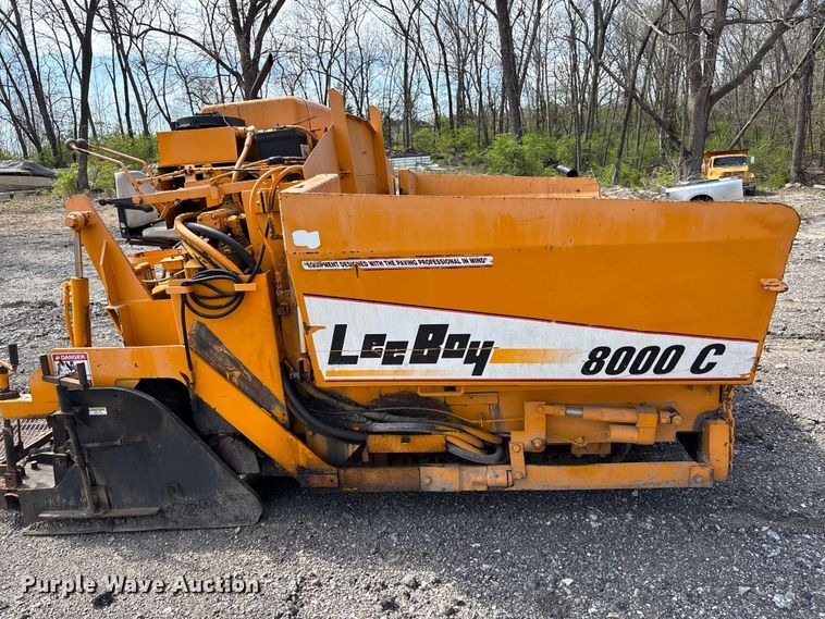 image for item FC4556 2002 Lee-Boy 8000C paver