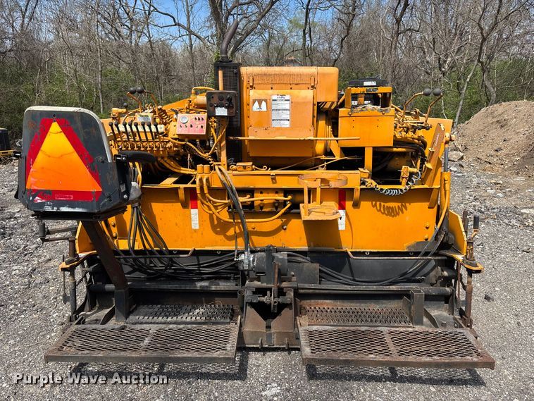 image for item FC4556 2002 Lee-Boy 8000C paver