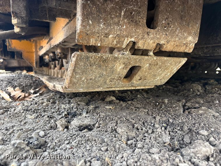 image for item FC4556 2002 Lee-Boy 8000C paver