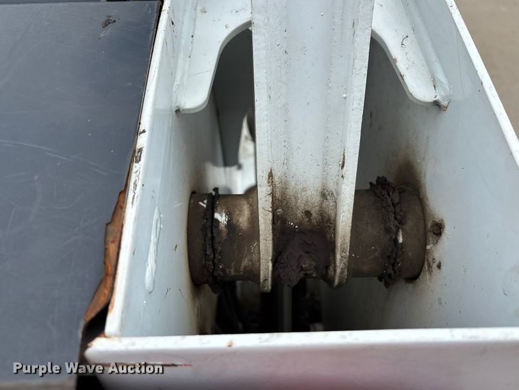 image for item FC4568 2017 Bobcat S570 skid steer loader