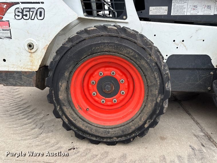 image for item FC4568 2017 Bobcat S570 skid steer loader