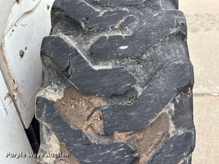 image for item FC4568 2017 Bobcat S570 skid steer loader