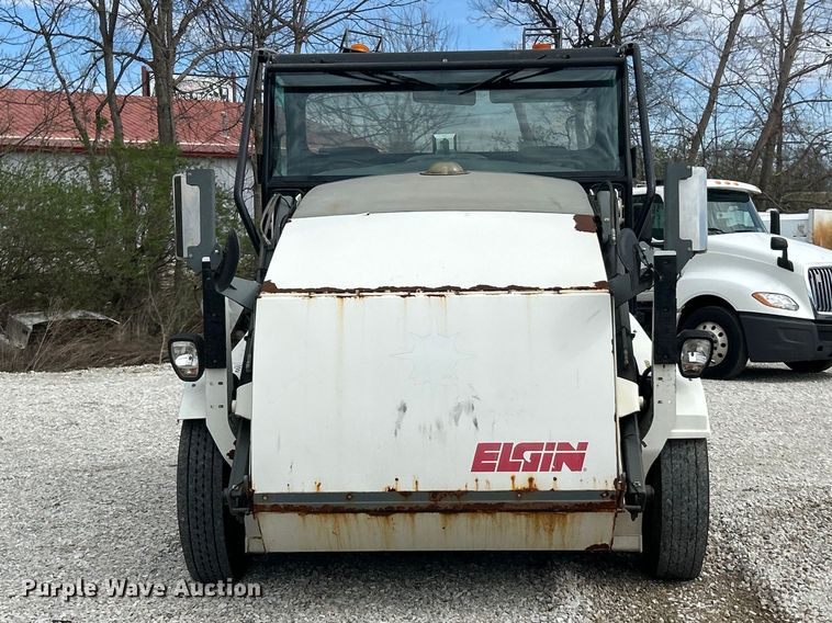 image for item FC5297 Elgin Pelican NP street sweeper