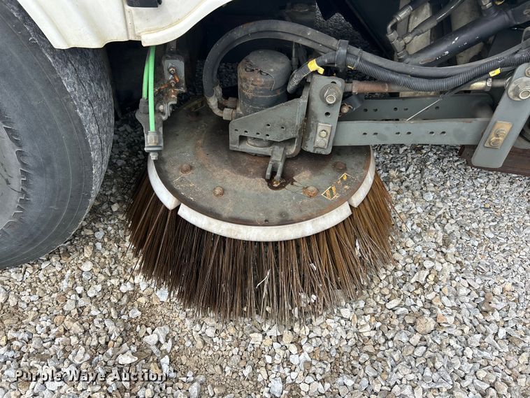 image for item FC5297 Elgin Pelican NP street sweeper