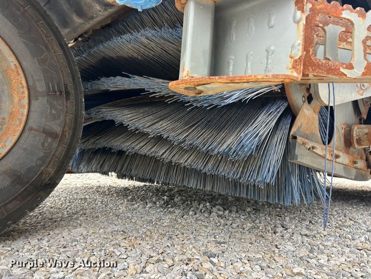 image for item FC5297 Elgin Pelican NP street sweeper