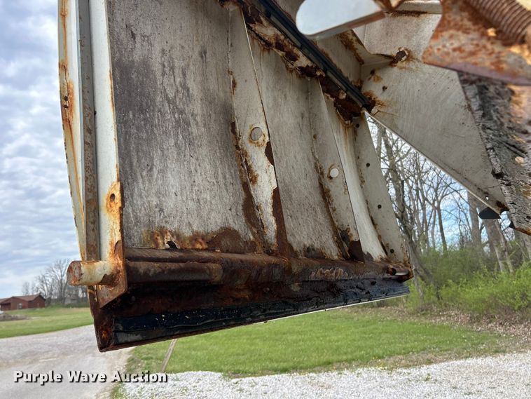 image for item FC5297 Elgin Pelican NP street sweeper