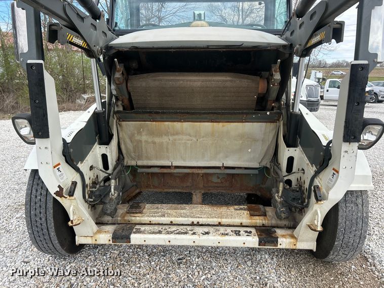 image for item FC5297 Elgin Pelican NP street sweeper