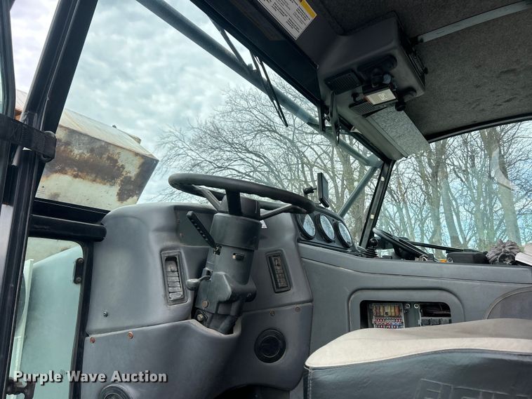 image for item FC5297 Elgin Pelican NP street sweeper