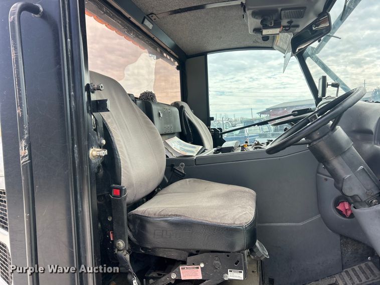 image for item FC5297 Elgin Pelican NP street sweeper