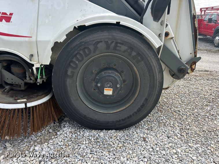 image for item FC5297 Elgin Pelican NP street sweeper