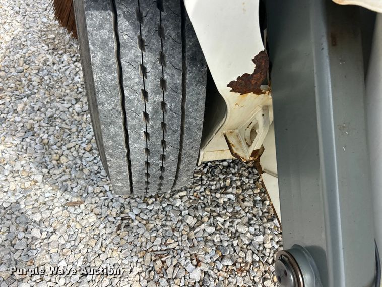 image for item FC5297 Elgin Pelican NP street sweeper