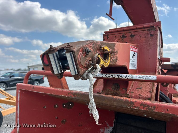 image for item FC5307 Mobark Beever M15RX wood chipper