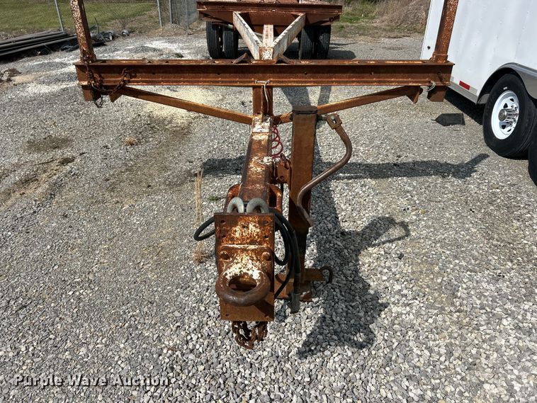 image for item FC5308 2003 Butler BPHD-1000-A pole trailer
