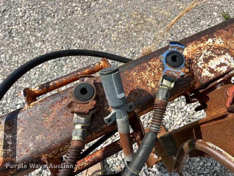 image for item FC5308 2003 Butler BPHD-1000-A pole trailer