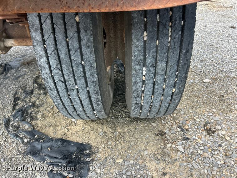 image for item FC5308 2003 Butler BPHD-1000-A pole trailer