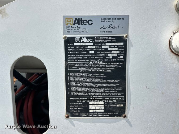 image for item FC5309 2005 International 4300 bucket truck