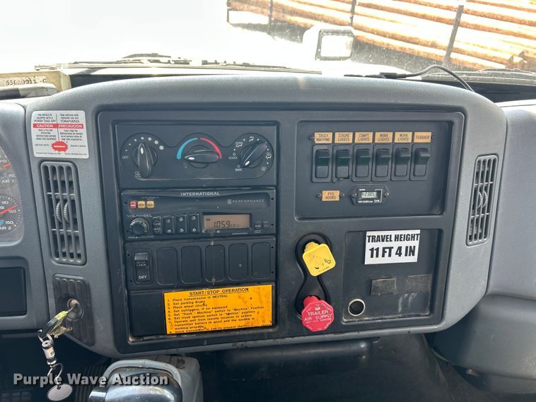 image for item FC5309 2005 International 4300 bucket truck