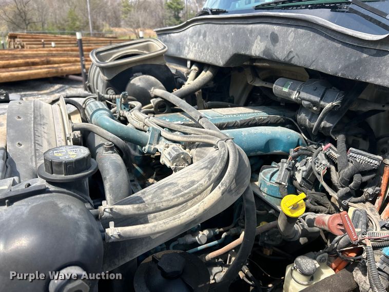 image for item FC5309 2005 International 4300 bucket truck