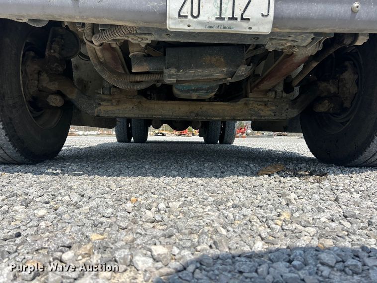 image for item FC5309 2005 International 4300 bucket truck