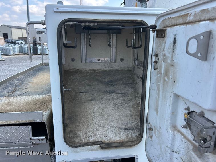 image for item FC5310 2016 Kenworth T370 digger derrick truck