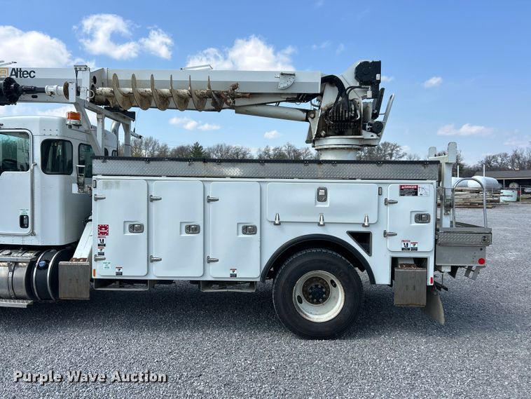 image for item FC5310 2016 Kenworth T370 digger derrick truck