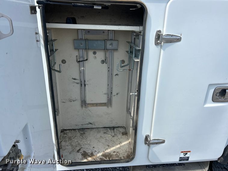 image for item FC5310 2016 Kenworth T370 digger derrick truck