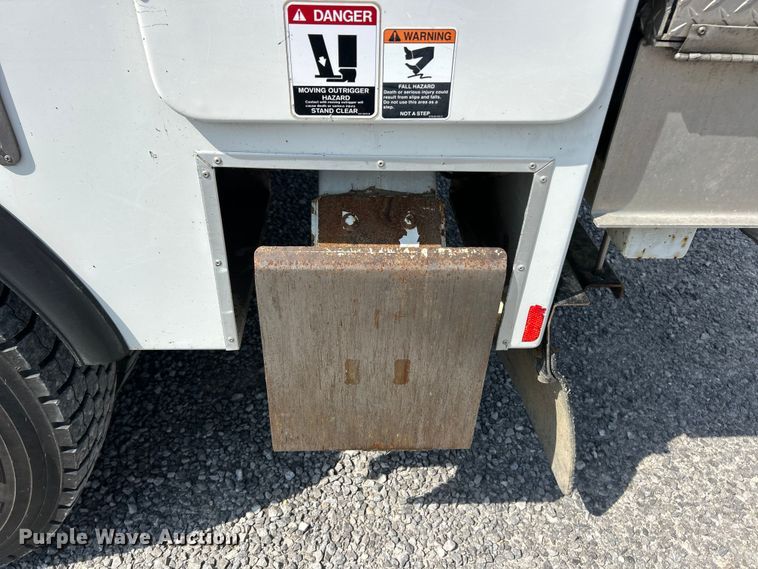 image for item FC5310 2016 Kenworth T370 digger derrick truck