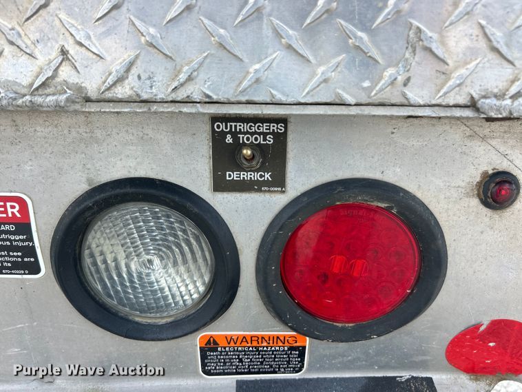 image for item FC5310 2016 Kenworth T370 digger derrick truck