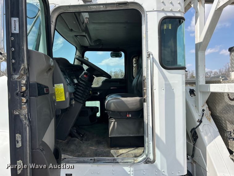 image for item FC5310 2016 Kenworth T370 digger derrick truck