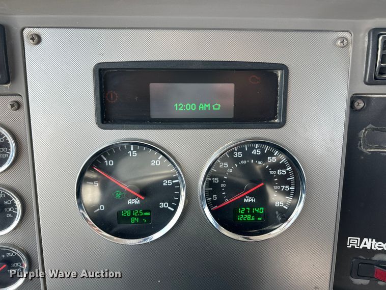 image for item FC5310 2016 Kenworth T370 digger derrick truck