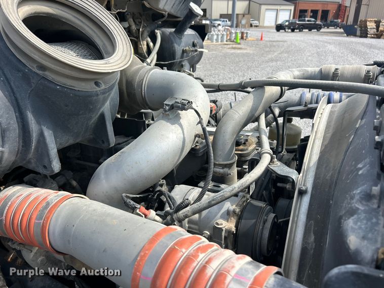 image for item FC5310 2016 Kenworth T370 digger derrick truck