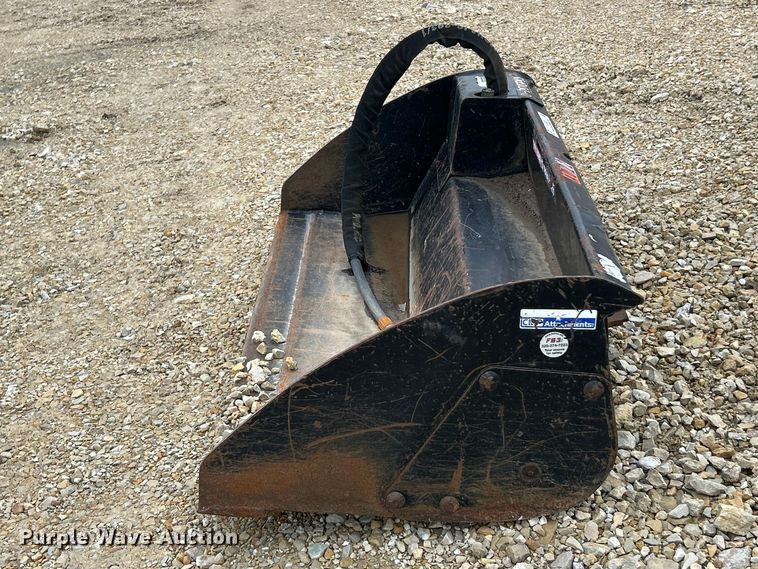image for item FC5320 CMP Hydra Bucket 4-in-1 skid steer bucket