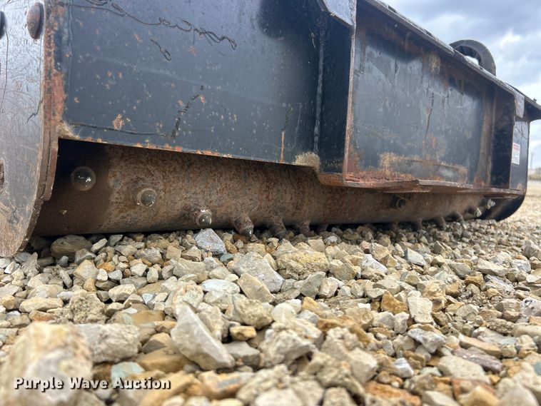 image for item FC5320 CMP Hydra Bucket 4-in-1 skid steer bucket